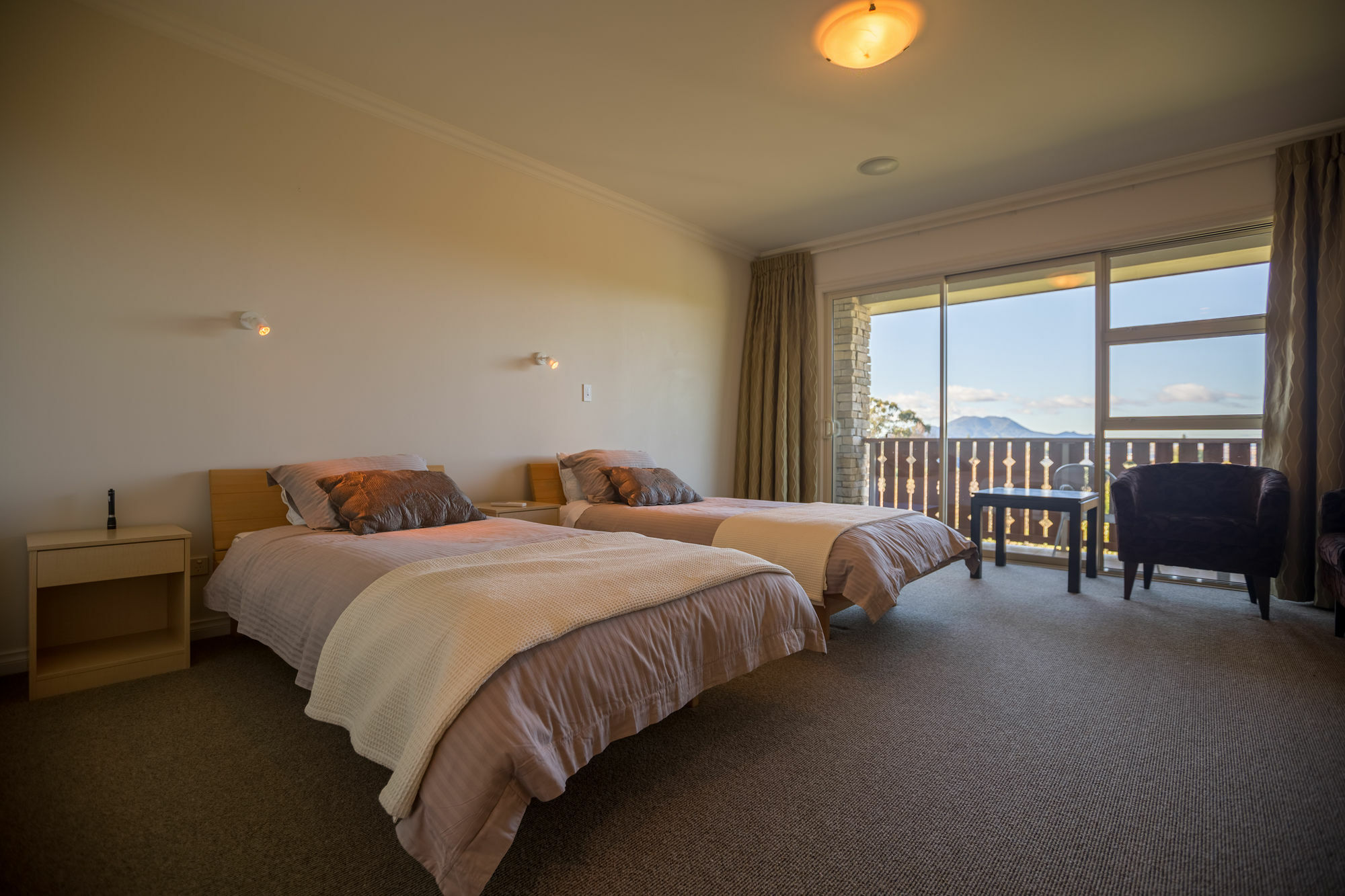Chalet Eiger Lago Lago Taupo Exterior foto